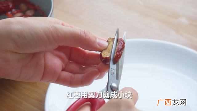 排骨这么做好吃得不得了 排骨火锅怎么做