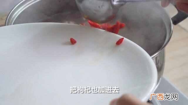 排骨这么做好吃得不得了 排骨火锅怎么做