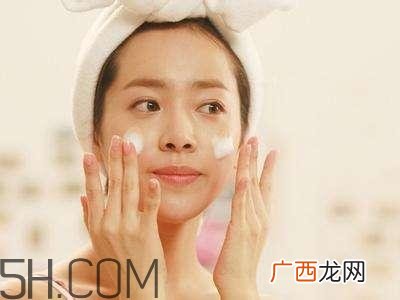 洗面奶泡沫多好吗？怎么挑选洗面奶？