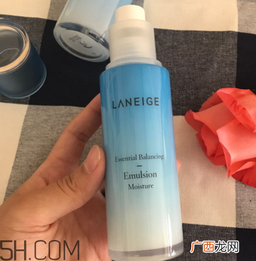 兰芝水衡水乳适合年龄 兰芝水衡和水库哪个好