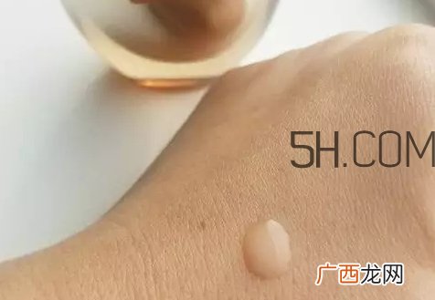 海蓝之谜鎏金精华怎么用？海蓝之谜鎏金精华使用心得