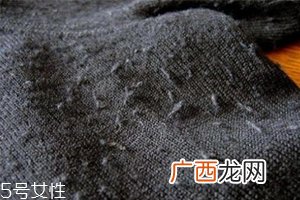 毛衣起球怎么去毛？这些日常物品都能轻松刮掉