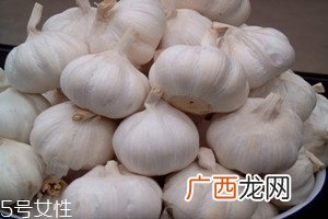 女性吃大蒜有什么好处吃大蒜好处多多