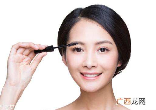 眼睫毛怎么保养?损伤睫毛的坏习惯