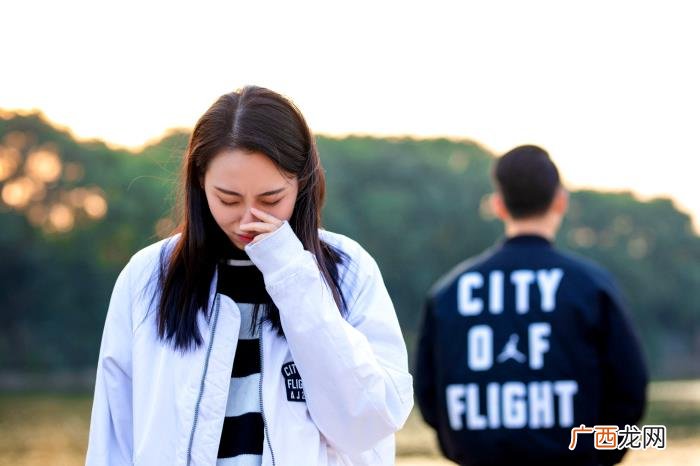 3年感情分手了女孩多久放下,女人要多久才能忘记爱过的男人