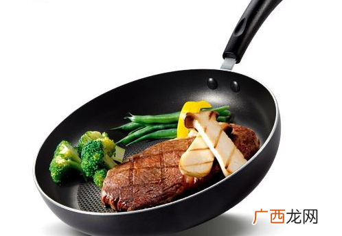 平底锅能在电磁炉上吗