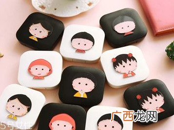 美瞳和隐形眼镜的护理液一样吗美瞳没有护理液拿什么泡