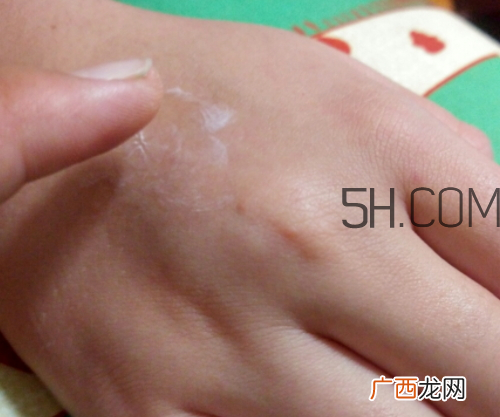 丸美眼部舒悦精华霜多少钱？丸美眼部舒悦精华霜怎么样？