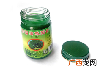 哺乳期可以用青草膏吗哺乳期使用青草膏要注意什么