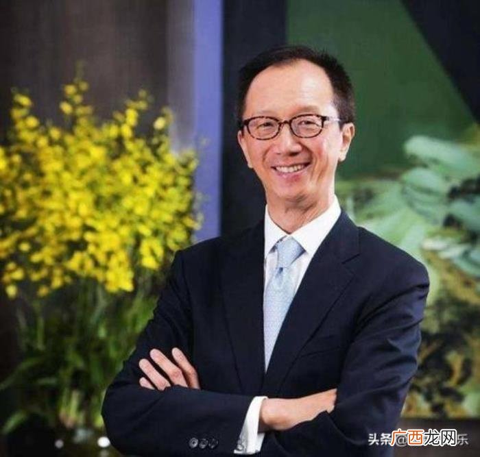 伏明霞嫁谁，伏明霞嫁大27岁的梁锦松