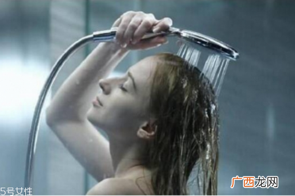 冬天用什么泡澡好冬天洗澡误区必须警惕