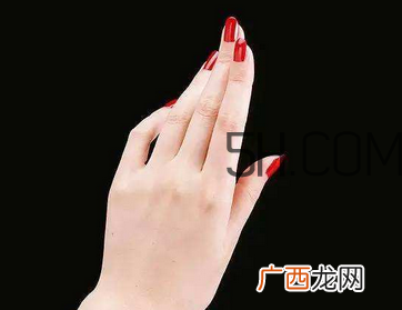 悦诗风吟滋养护理手膜怎么用_使用方法