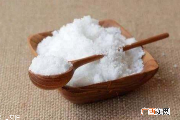 盐水泡脚可以杀菌消肿吗盐水泡脚的副作用