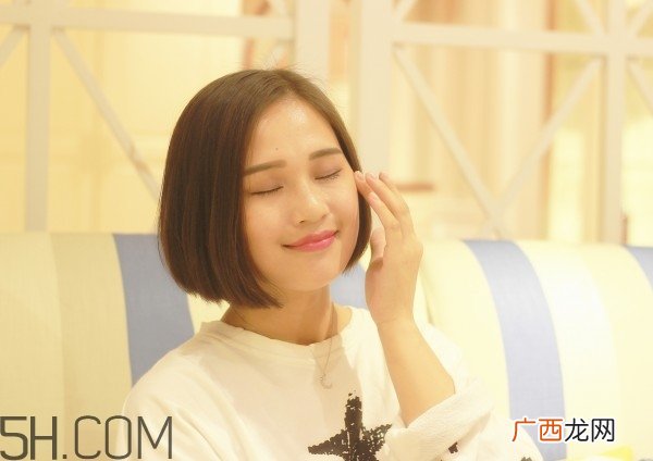 兰蔻小黑瓶安瓶精华和雅诗兰黛小棕瓶精华哪个好?