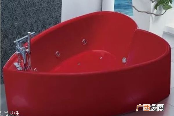 浴缸尺寸一般多大合适浴缸的分类及特点