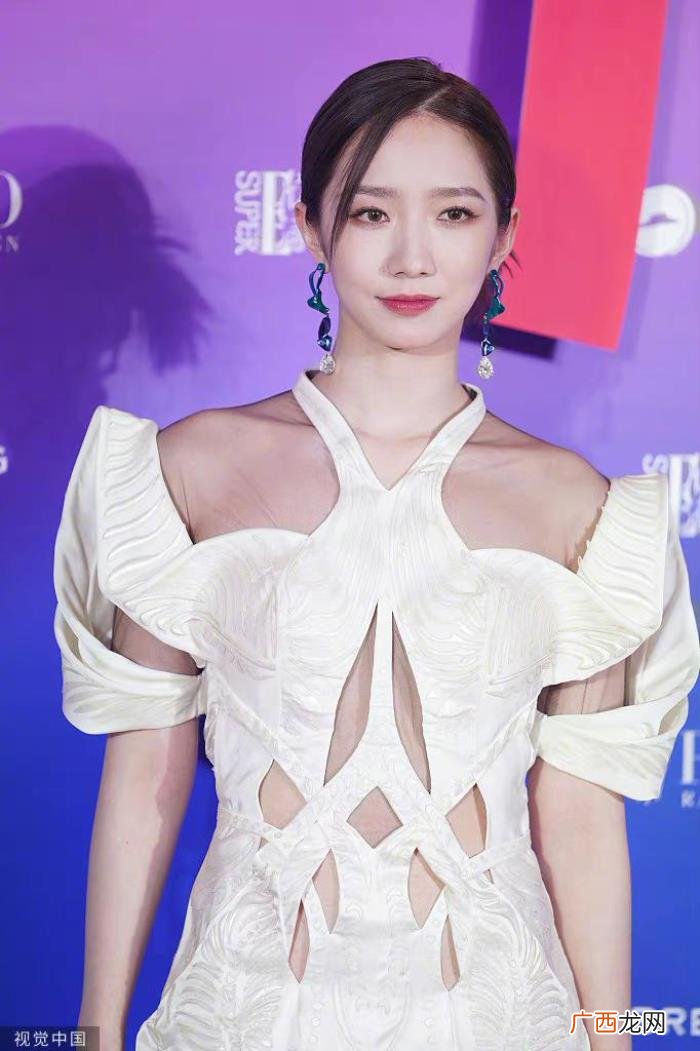 周笔畅红毯，杨幂、周笔畅等众女星最新红毯生图曝光