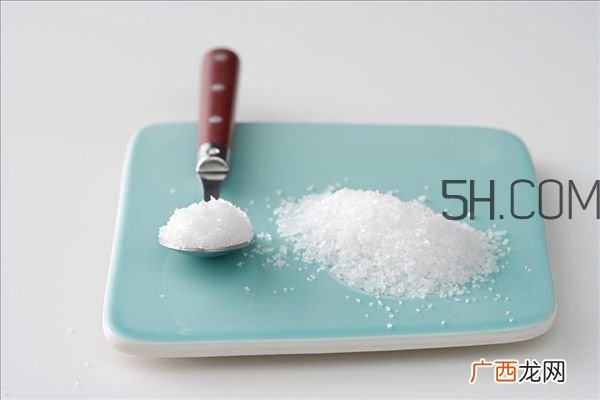 用白糖洗脸的正确方法 天天用白糖洗脸对皮肤有害吗