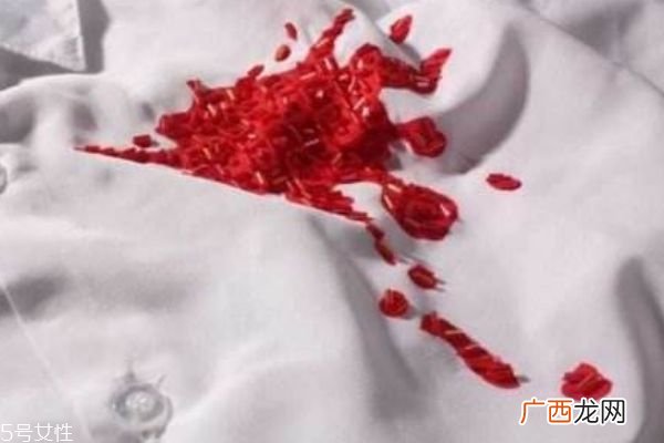 衣服上的血迹怎么洗掉洗已经干了的血迹怎么洗掉