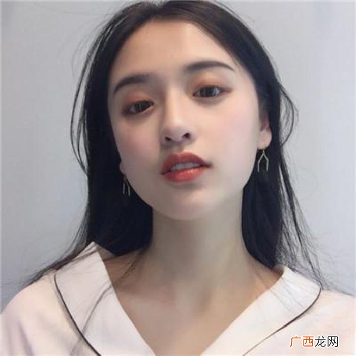 青春回忆的经典短句，青春的回忆就是很特别回忆起来