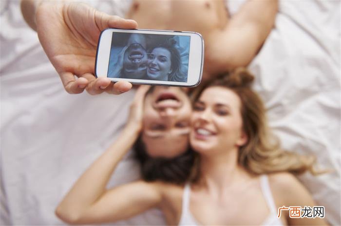分手后男人想挽回你的表现,男生的这些表现可能是复合的前兆