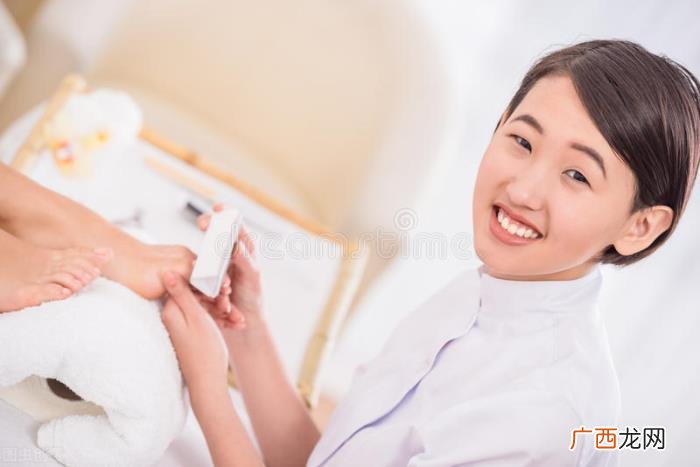 为什么去足浴店的大多是男的 男人去足浴店的心理