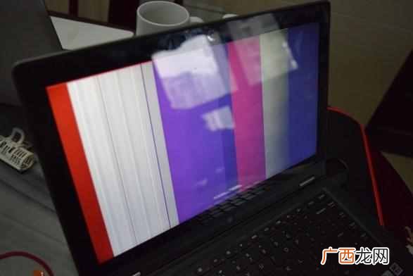笔记本屏幕不亮是什么原因，自己该怎么调修！