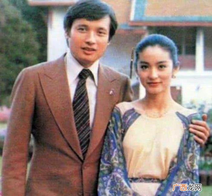 林青霞恋爱，爱情神话林青霞与秦汉的22年恋爱史