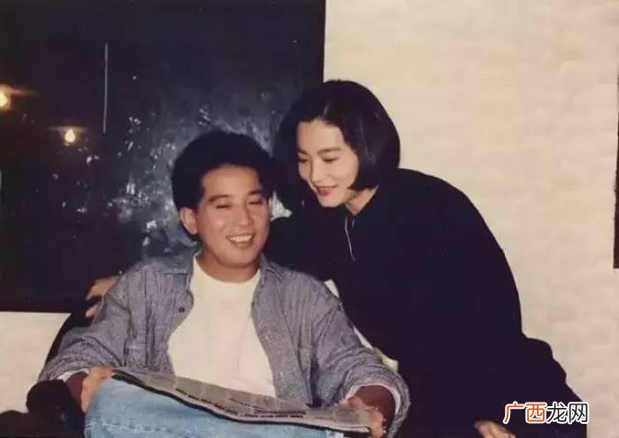 林青霞恋爱，爱情神话林青霞与秦汉的22年恋爱史