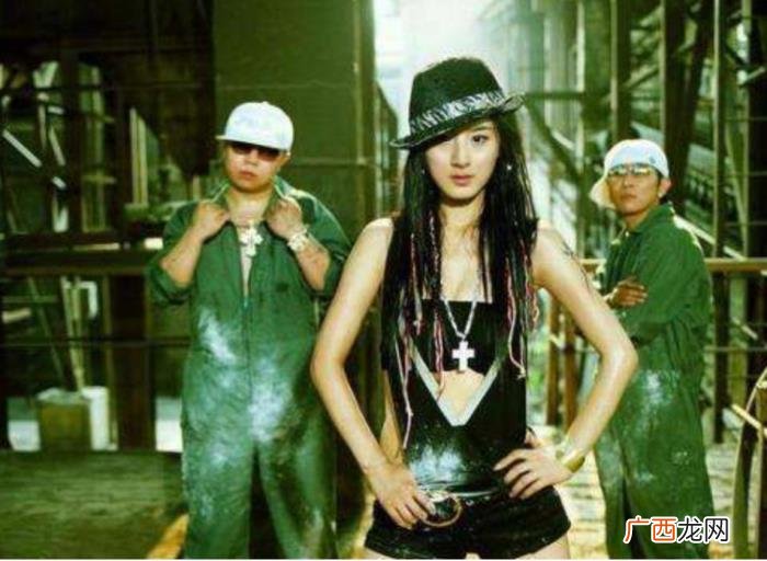 李宇春冠军，李宇春、薇娅同时拿了选秀冠军......