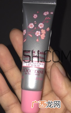 欧舒丹甜蜜樱花润唇膏怎么样_好用吗
