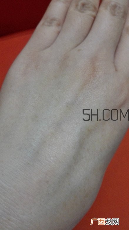 SIPIMO诗碧曼水动力沁透肌底保湿精华液怎么样-价格