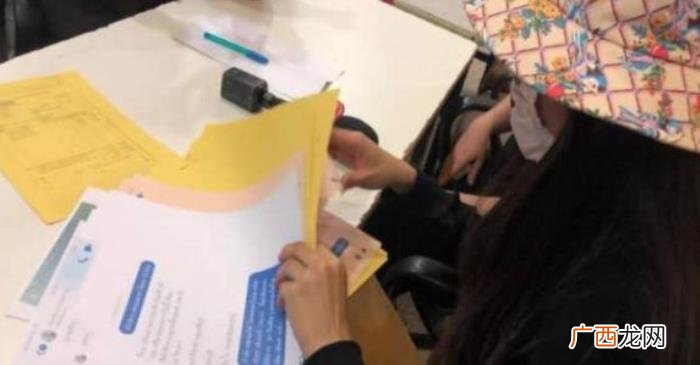 装有钱人骗女人的骗局,男子假装成有钱人网恋
