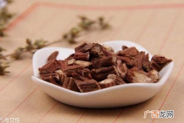 丹参泡脚有什么好处丹参泡脚的功效和作用