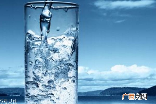 纯银可以煮水喝吗纯银泡水喝的作用