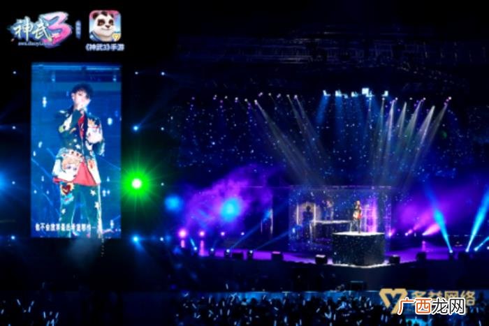 黄子韬女团，黄子韬福州演唱会上大跳可爱女团舞