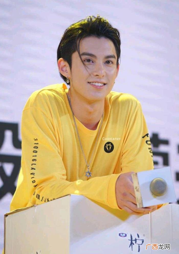 在韩国受欢迎的中国男明星，韩国妹子眼中最帅的6大中国男星