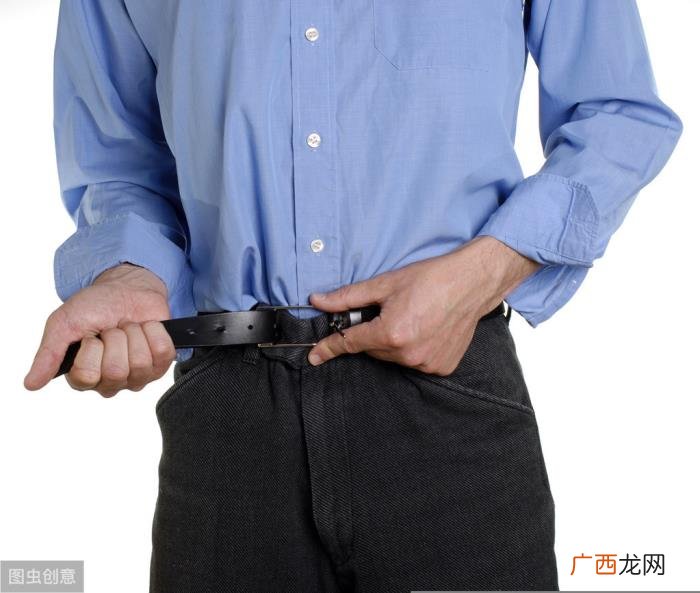 节俭和抠门男人的区别，两招判断他是抠门还是节俭