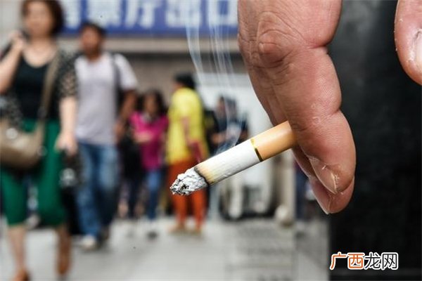 过度吸烟会导致失明吗过度吸烟或致失明是真的吗