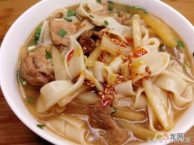 家常面条的做法大全，面条这样做怎么吃都不腻