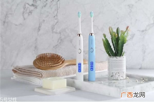 电动牙刷充电一次可以用多久电动牙刷正确的使用方法