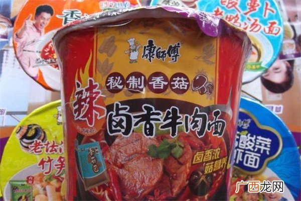 泡面桶属于什么垃圾吃过的泡面盒是可回收垃圾吗