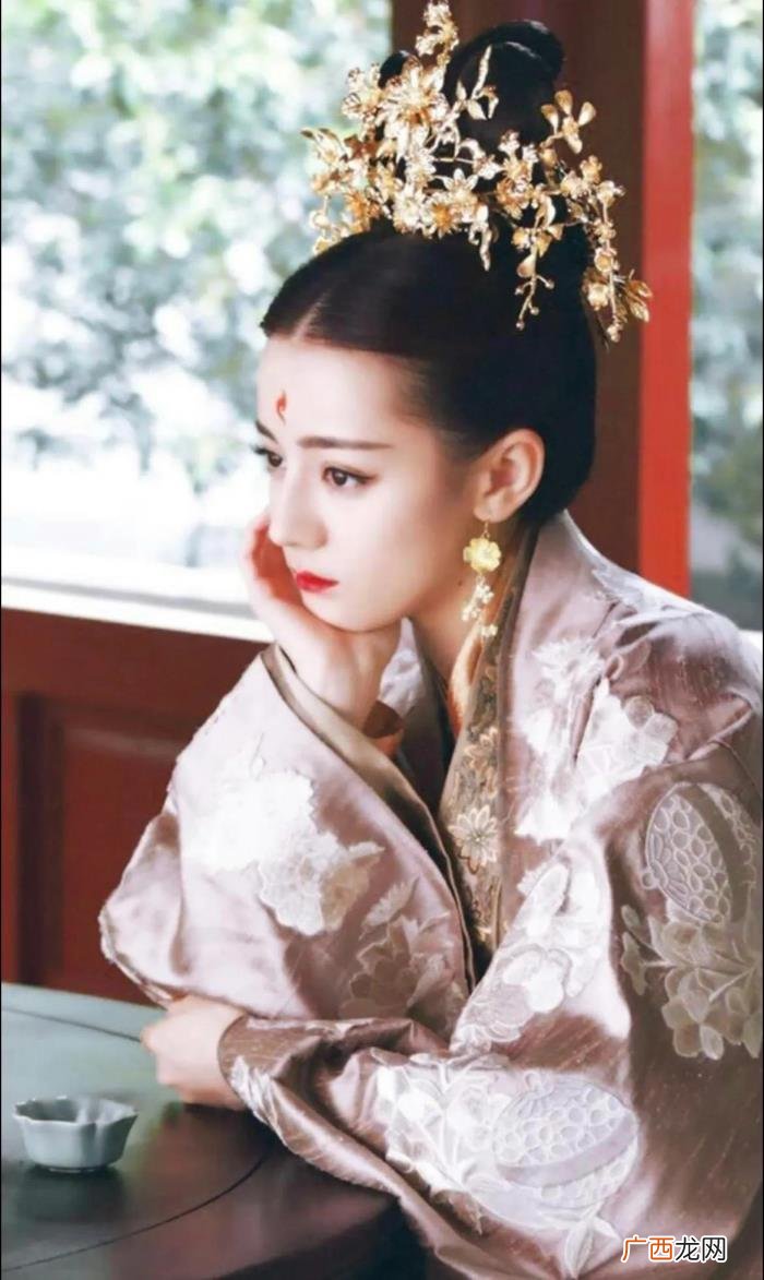 热巴演过的古装电视剧,剧荒时.带你们温习一下热巴拍过的古装剧