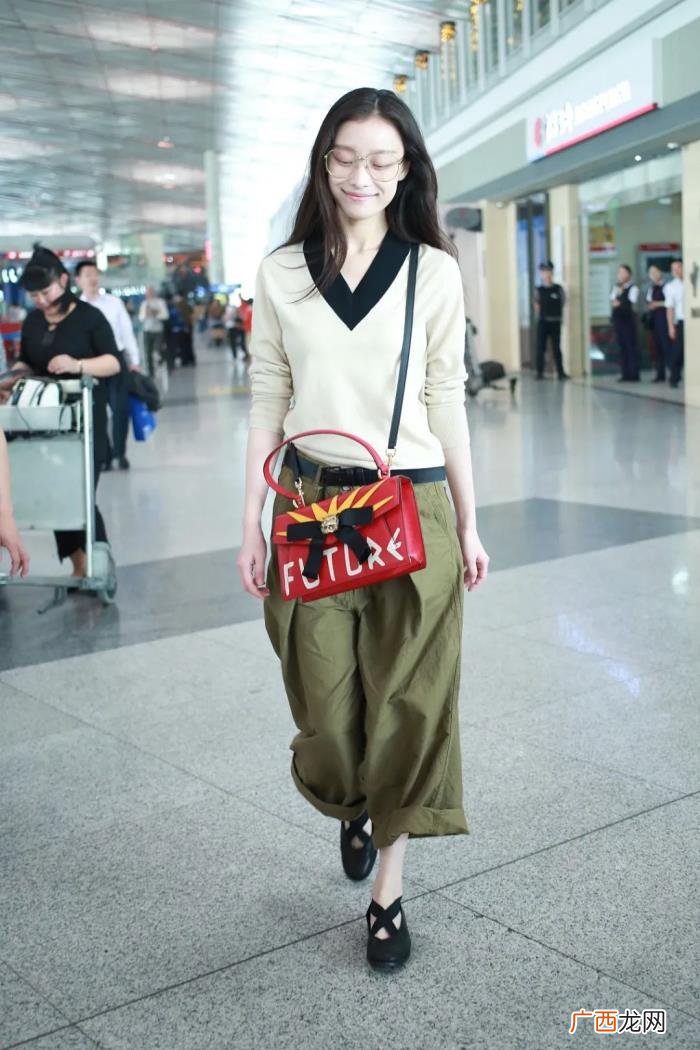 倪妮好看吗，再看看倪妮的街拍私服还是好看