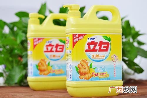 洗洁精能洗衣服吗洗洁精能代替洗衣粉吗