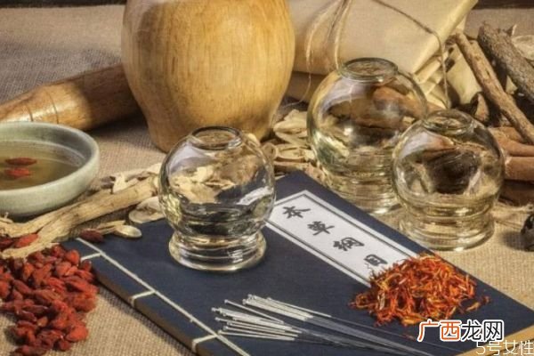 拔罐一般用的是什么拔罐过多久可以洗澡