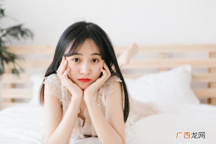 和女生聊天怎么撩她，你还不会跟女生聊天