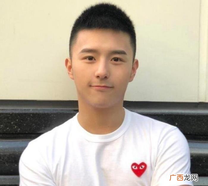 男士短头发的发型图片，男生短头发的发型有7款