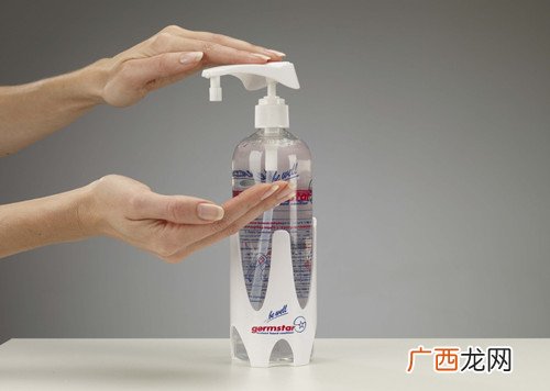 免洗洗手液洗完能拿东西吃吗免洗洗手液能洗干净手吗