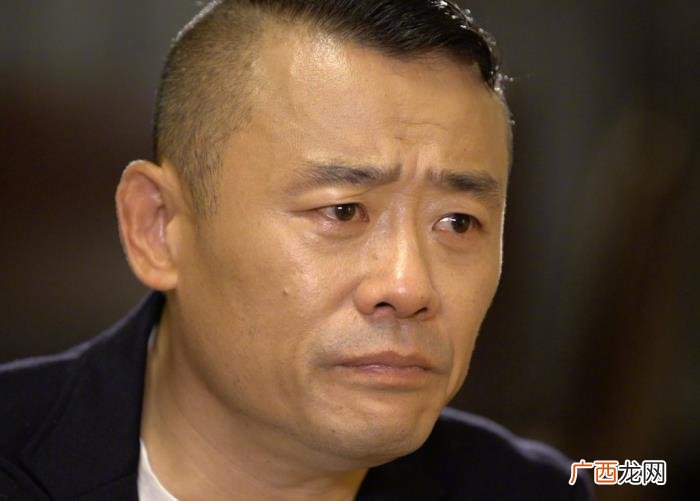 周立波脱口秀上海话，54岁的周立波从脱口秀一哥到人人喊打