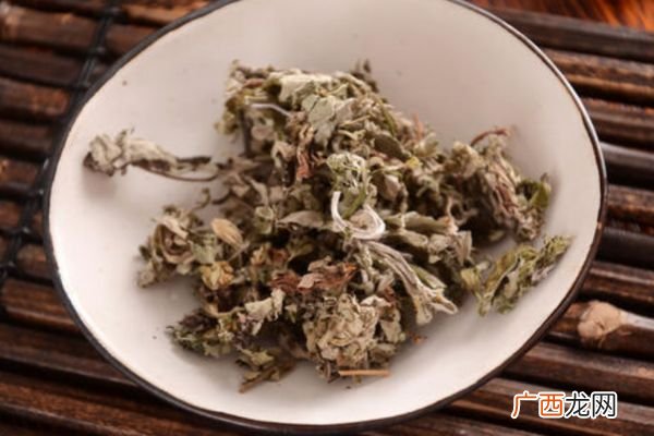 艾叶水洗头的作用艾叶水洗头的功效